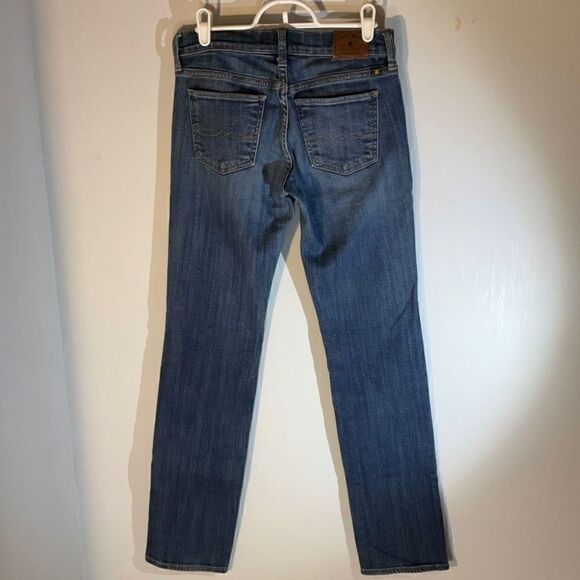 Lucky Brand Sweet Straight Jeans. Midrise. 29”W-Size 6. - Picture 5 of 14